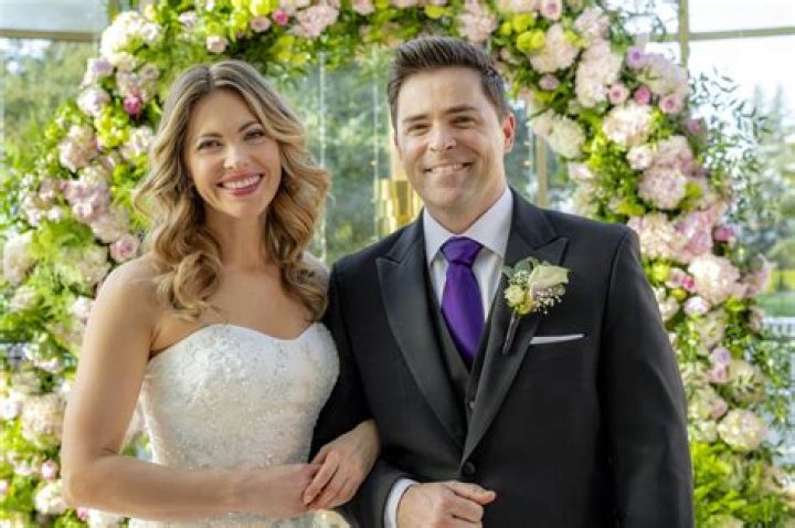 Is Pascale Hutton Married, Who are Her Husband and Children?