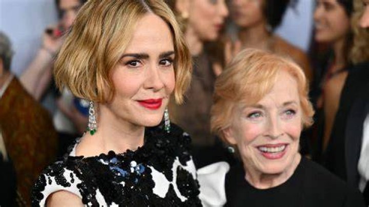 
Is Sarah Paulson Lesbian? Age, Height, Net Worth 