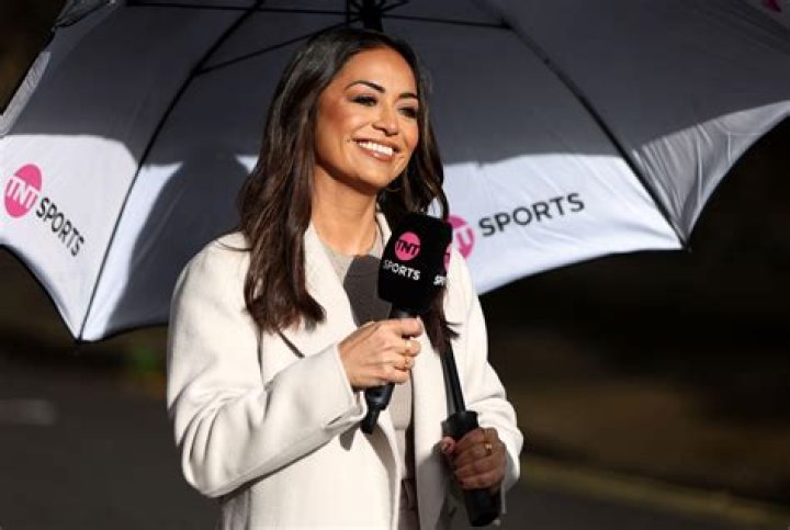 
Is Sports Presenter And Former Footballer Alex Scott Pregnant? Her Married Life Explored 