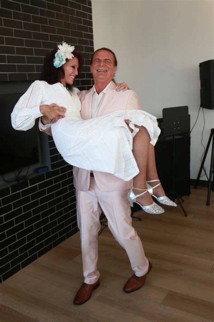 Is Tim Cappello Married to Wife? Or Dating a Girlfriend?