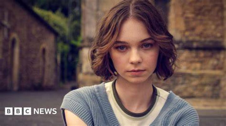 
Is ‘Wednesday’ Star Emma Myers Dating Anyone? 