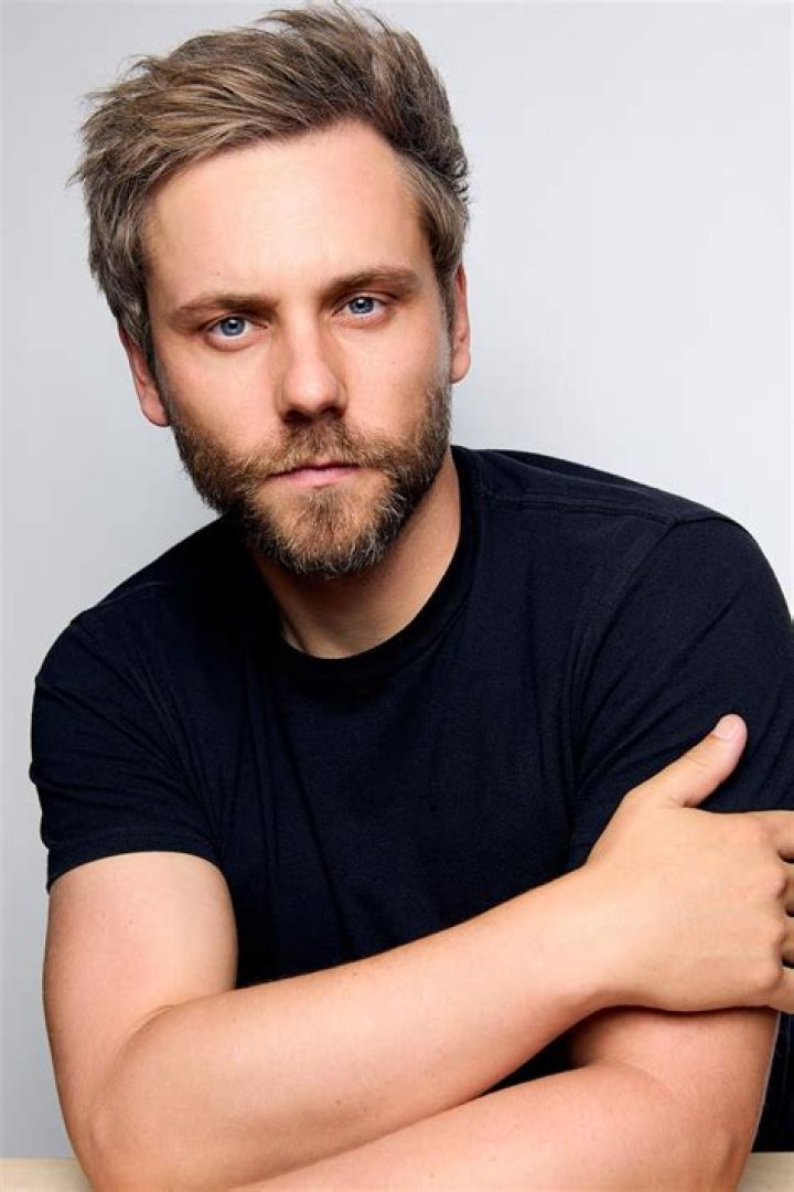 
James Austin Kerr Height, Weight, Net Worth, Age, Birthday, Wikipedia, Who, Nationality, Biography 
