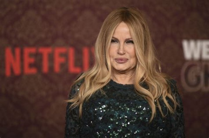 Jennifer Coolidge Height, Weight, Net Worth, Age, Birthday, Wikipedia, Who, Nationality, Biography
