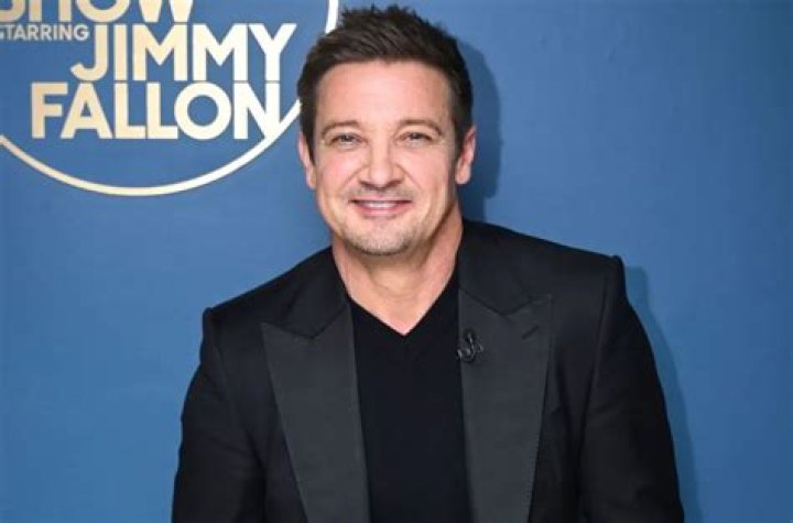 Jeremy Renner Height, Weight, Net Worth, Age, Birthday, Wikipedia, Who, Nationality, Biography