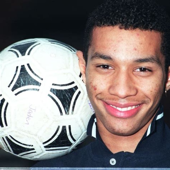 
Jermaine Pennant Height, Weight, Net Worth, Age, Birthday, Wikipedia, Who, Instagram, Biography 