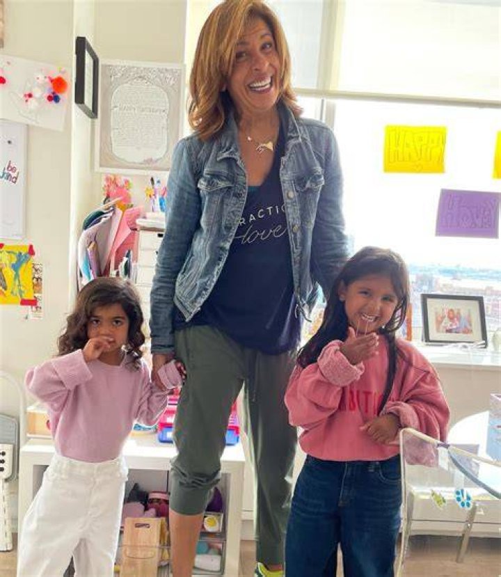 
Jocelyn Hudon Has Pocketed Seven Figures Net Worth, Here Is How She Is Making It 