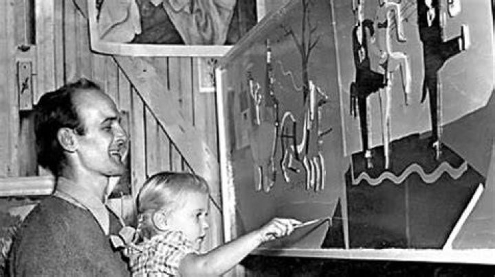 
John Olsen Daughter Louise And Jane, Children And Wife Revealed 
