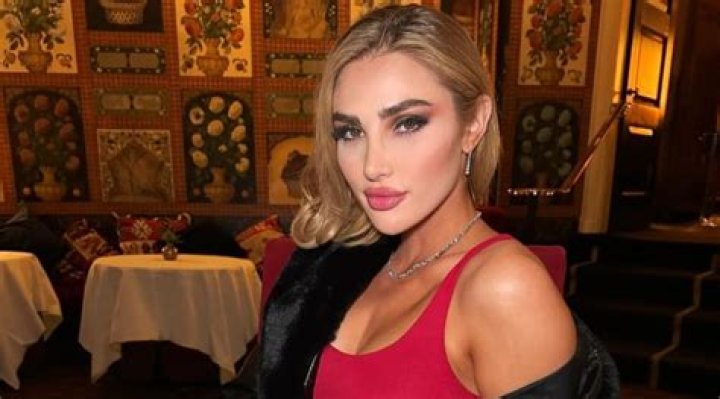 
Katelyn Runck Height, Weight, Net Worth, Age, Birthday, Wikipedia, Who, Nationality, Biography 