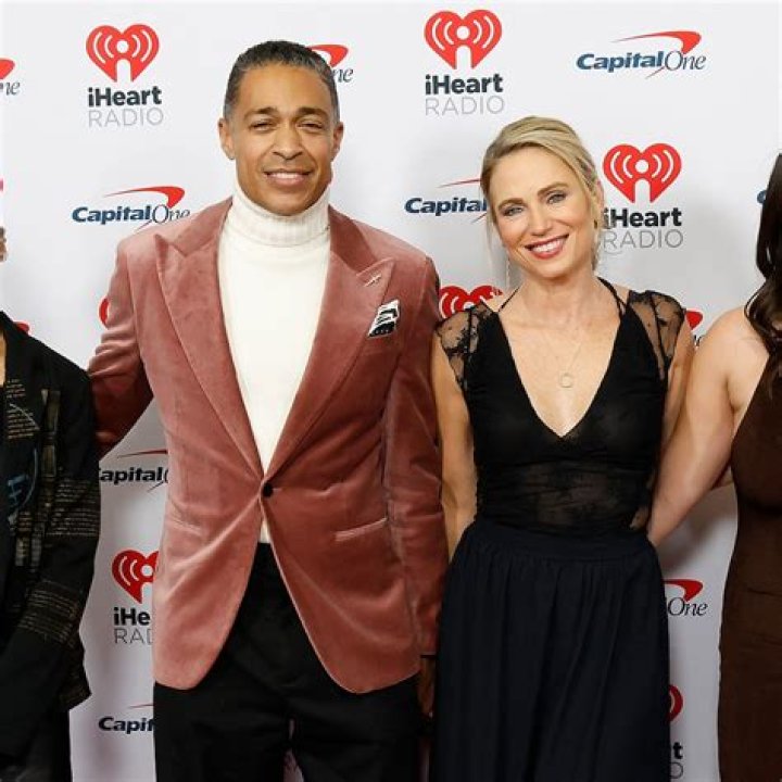 
Kelly Holmes Siblings: Penny, Lisa, Stuart, And Kevin Norris 