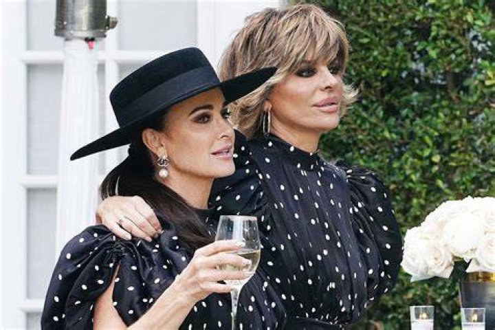 
Kyle Richards Calls Lisa Rinna’s ‘RHOBH’ Departure ‘a Big Loss’: ‘She Brought a Lot to the Show’ 