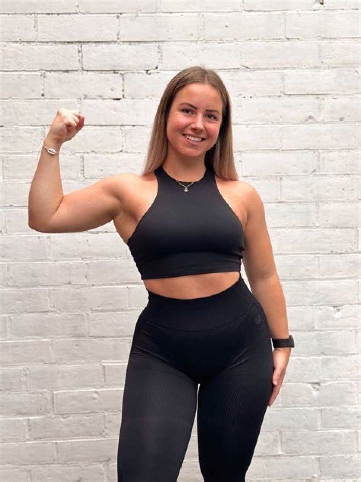 
Laura Van Baelen Height, Weight, Net Worth, Age, Birthday, Wikipedia, Who, Nationality, Biography 
