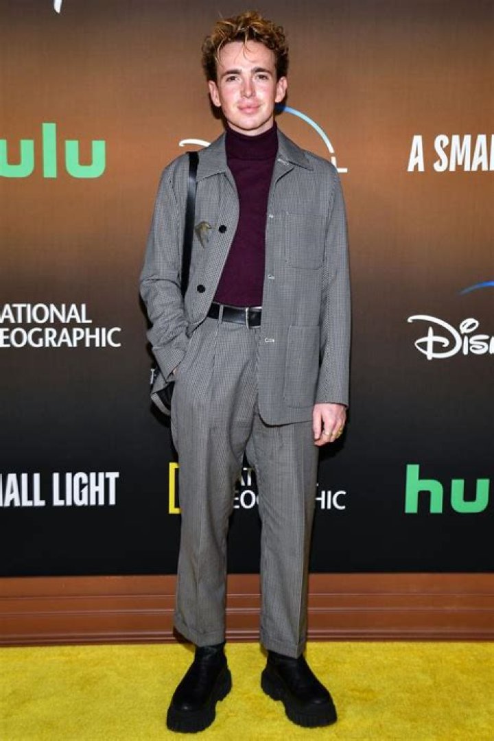Laurie Kynaston Height, Weight, Net Worth, Age, Birthday, Wikipedia, Who, Nationality, Biography
