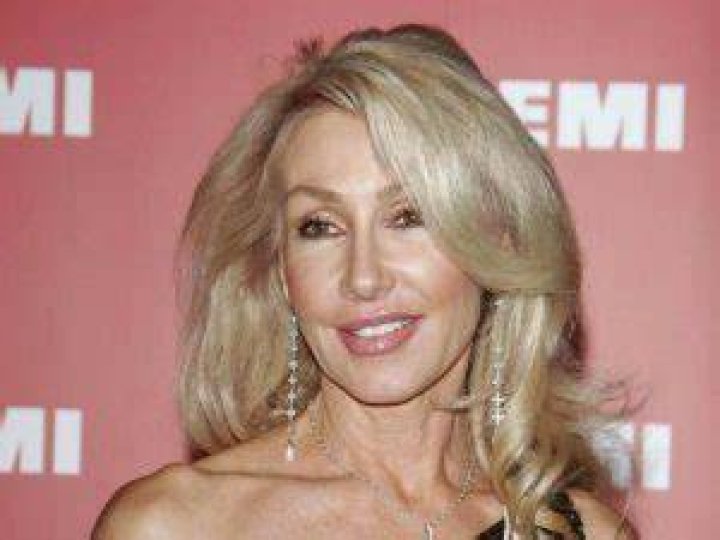 Linda Thompson Height, Weight, Net Worth, Age, Birthday, Wikipedia, Who, Nationality, Biography