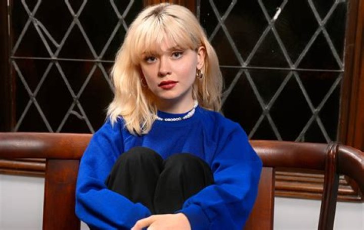 Maisie Peters Height, Weight, Net Worth, Age, Birthday, Wikipedia, Who, Nationality, Biography