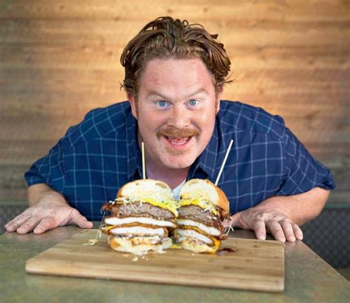 “Man v. Food” actor Casey Webb’s Wiki: Age, Net Worth, Married, Wife, Height, Salary
