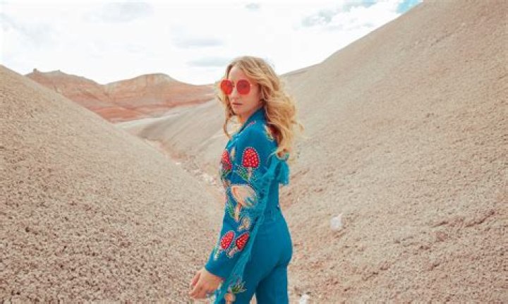 Margo Price Height, Weight, Net Worth, Age, Birthday, Wikipedia, Who, Nationality, Biography