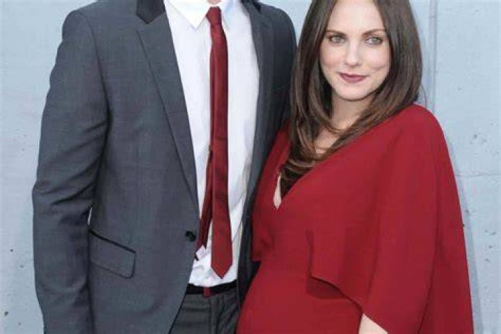
Mark O’Brien is Married to Wife: Georgina Reilly. Kids. 
