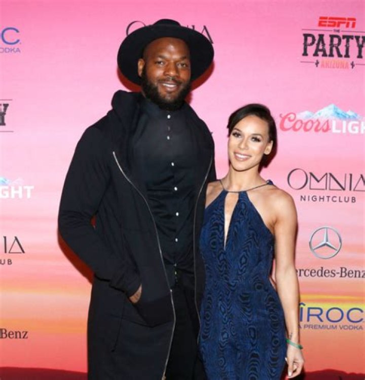 Martellus Bennett Height, Weight, Net Worth, Age, Birthday, Wikipedia, Who, Instagram, Biography
