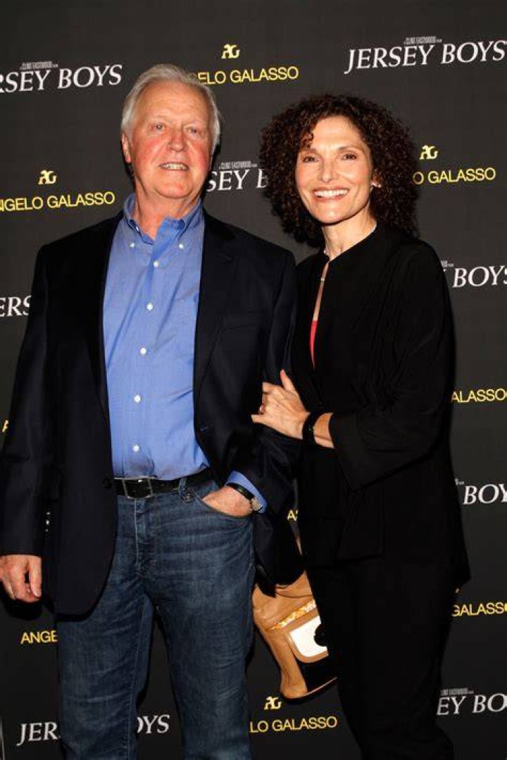 Mary Elizabeth Mastrantonio Height, Weight, Net Worth, Age, Birthday, Wikipedia, Who, Nationality, Biography