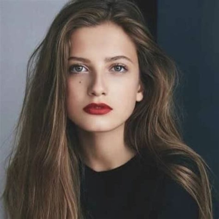 
Mathilde Munos Height, Weight, Net Worth, Age, Birthday, Wikipedia, Who, Nationality, Biography 