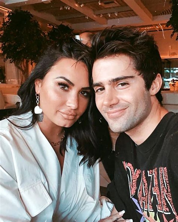Max Ehrich Height, Age, Boyfriend, Biography, Wiki, Net Worth