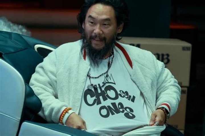 
Meet Artist David Choe Family Ahead of His Appearance on Netflix Documentary Beef 