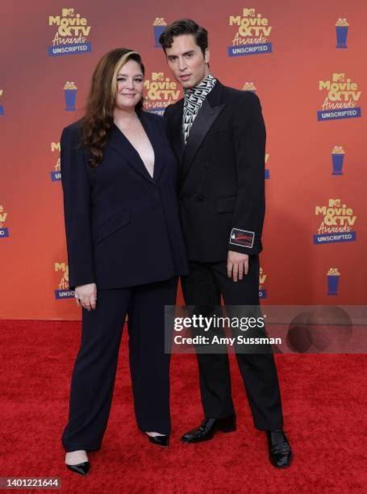 
Megan Stalter Husband 2022: Is Hacks Actress Married Or Single? Kids And Net Worth Details 