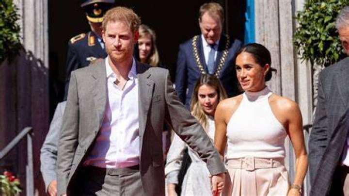 
Meghan King Gives Update on New Boyfriend as She Reveals She Does Background Checks on All Her Dates 
