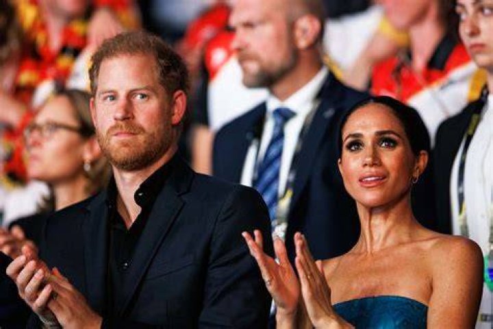 
Meghan Markle accused of trying to exploit Princess Diana’s death after reports of paparazzi car chase go viral 