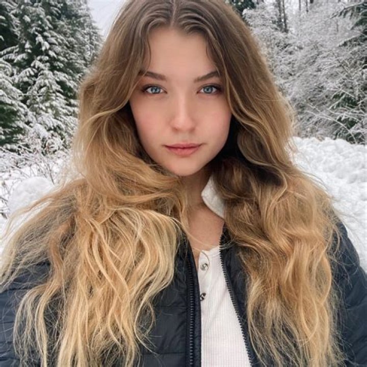 
Mia Melano Height, Weight, Net Worth, Age, Birthday, Wikipedia, Who, Nationality, Biography 