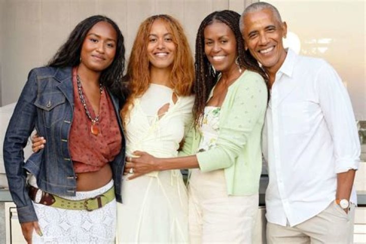 
Michelle Obama Reveals Who’s Most Active on the Family Group Text and Opens Up About Sasha and Malia Adulting 