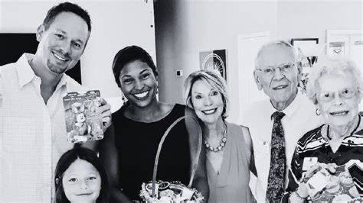 Mika Kleinschmidt Parents Thomas and Yolanda Are Proud Americans