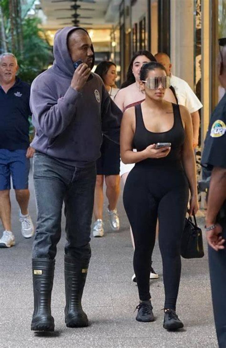 
Model Chaney Jones Before and After Surgery Pictures, Kanye New Girl And Delaware Native Ethnic Background 