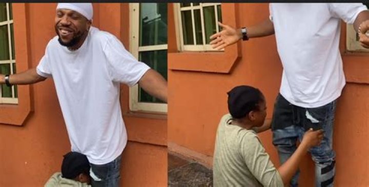 
” My Broda Check Ur B@lls, Remove Your Head Jor”– Reactions Trail Video Of Thrilled Female Fan “hugging” Charles Okocha 