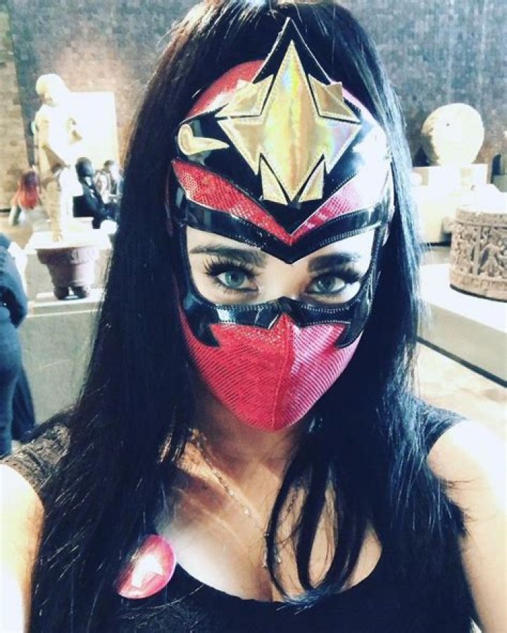 
Mystique Luchadora Viral Photo & Video on Twitter, YouTube & Reddit 