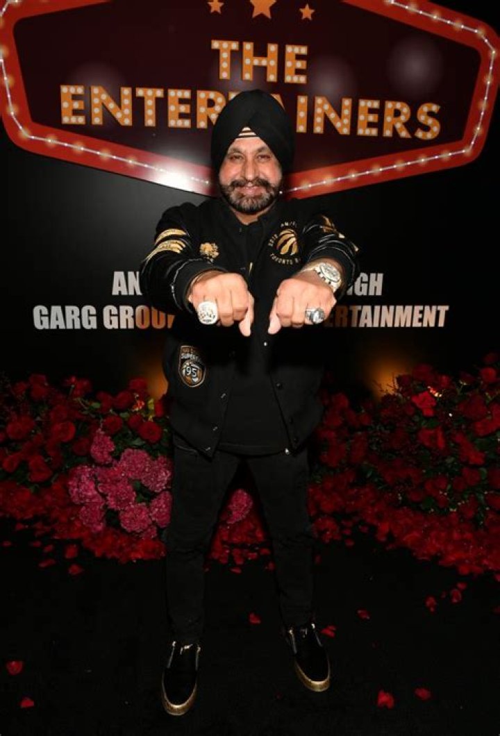 Nav Bhatia Height, Weight, Net Worth, Age, Birthday, Wikipedia, Who, Instagram, Biography