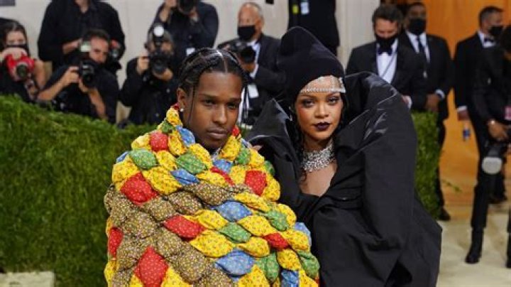 
“Never getting another album”: Rihanna’s pregnancy announcement at Super Bowl sparks memefest online 
