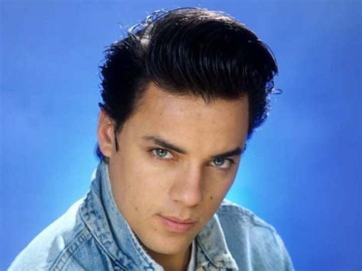 
Nick Kamen Height, Weight, Net Worth, Age, Birthday, Wikipedia, Who, Nationality, Biography 