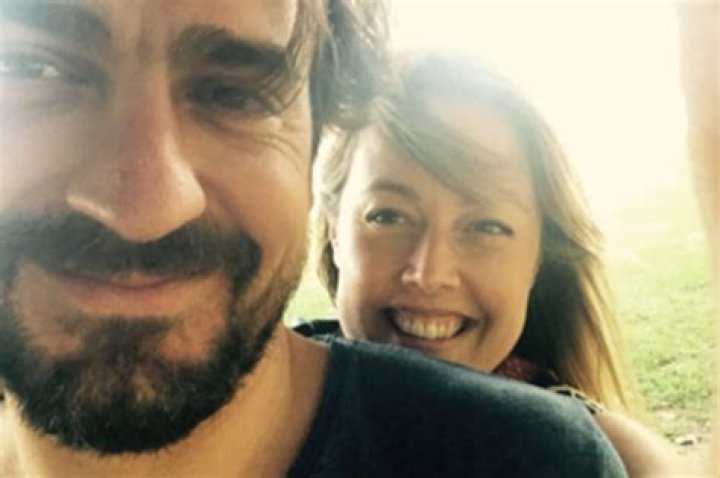 
Nicole O’Donohue, Ewen Leslie Partner And Wife – 5 Fast Facts 