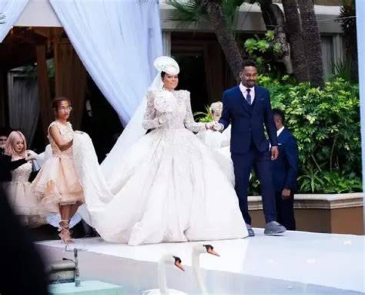 
Noel James is Married to Wife: Loretta Jones. Kids 