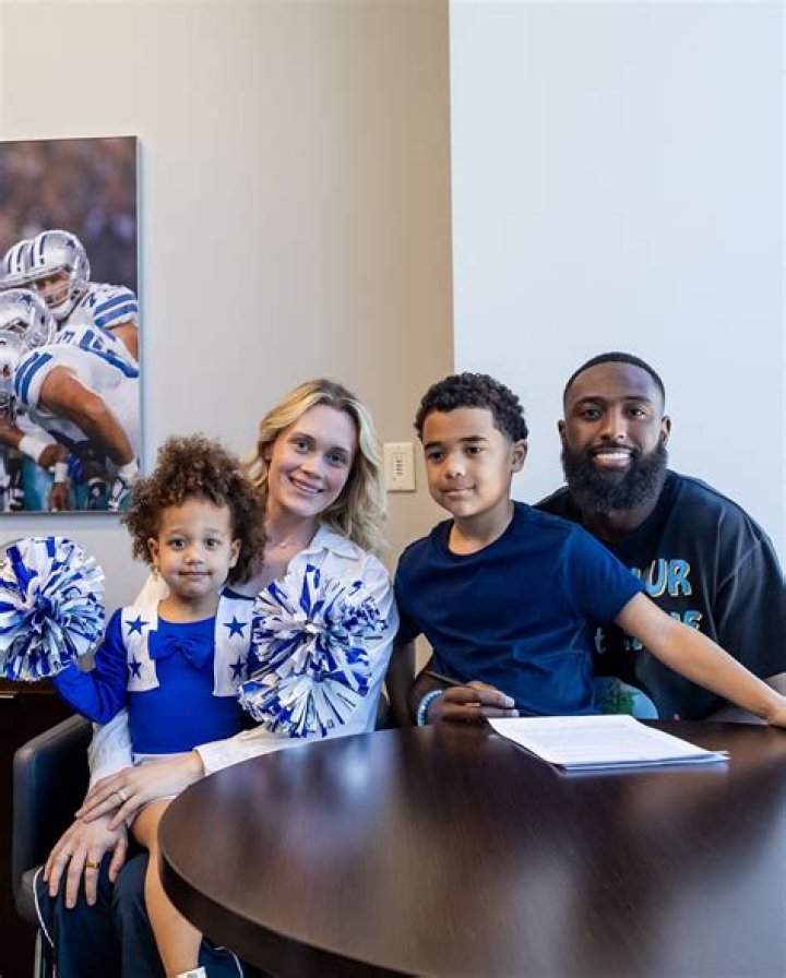 
Parris Campbell Jr. Height, Weight, Net Worth, Age, Birthday, Wikipedia, Who, Instagram, Biography 