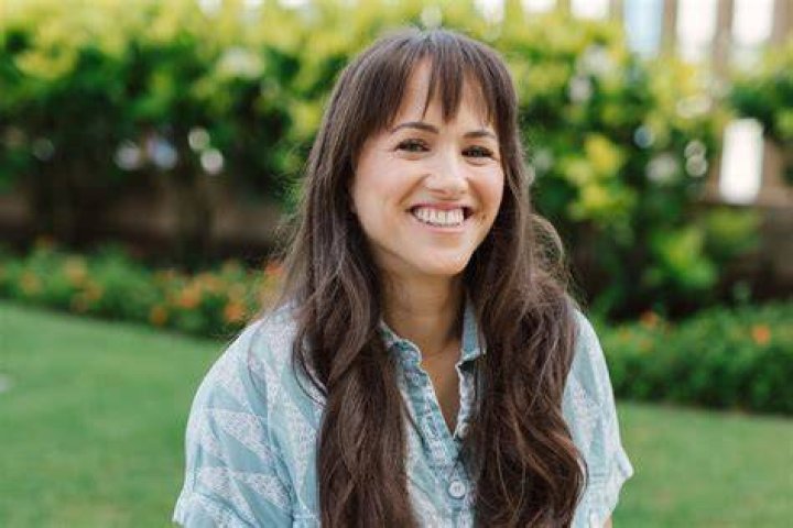Pashyn Santos Height, Weight, Net Worth, Age, Birthday, Wikipedia, Who, Nationality, Biography