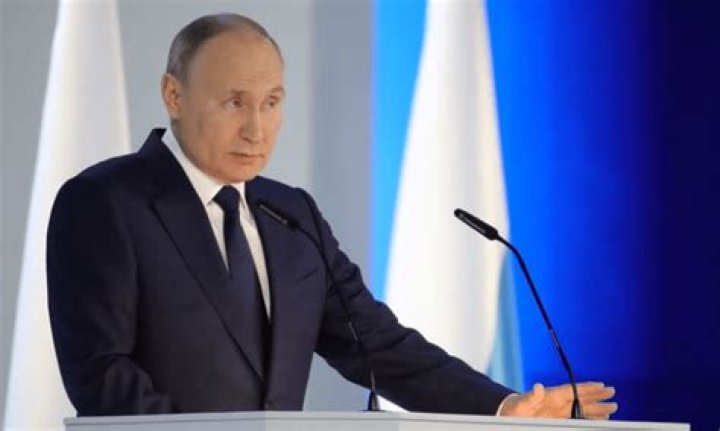 
Putin sacks top general following crushing defeat in eastern Ukraine 