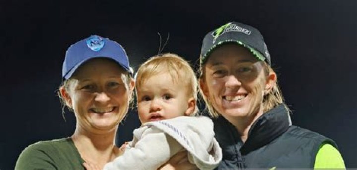 
Rachael Haynes Husband | Is She Married To Leah Poulton | Married Life And Age Gap 
