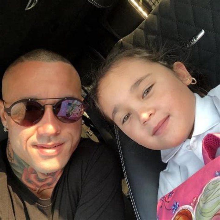 
Radja Nainggolan Height, Weight, Net Worth, Age, Birthday, Wikipedia, Who, Instagram, Biography 