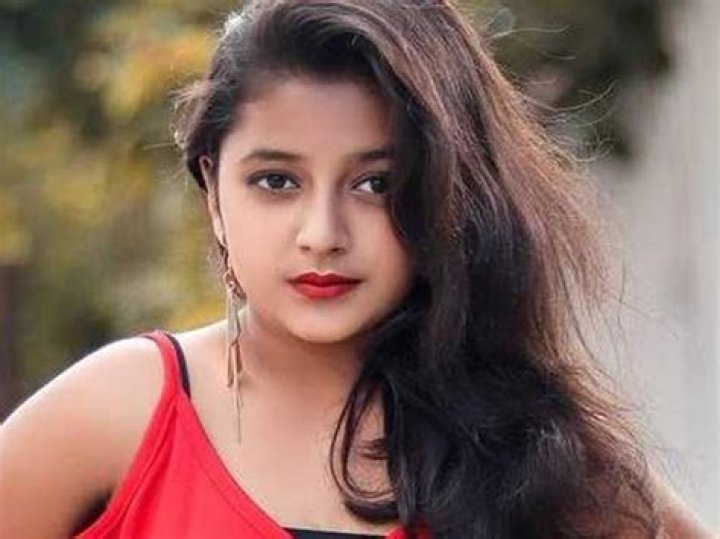 Rashi Shinde Height, Weight, Net Worth, Age, Birthday, Wikipedia, Who, Nationality, Biography