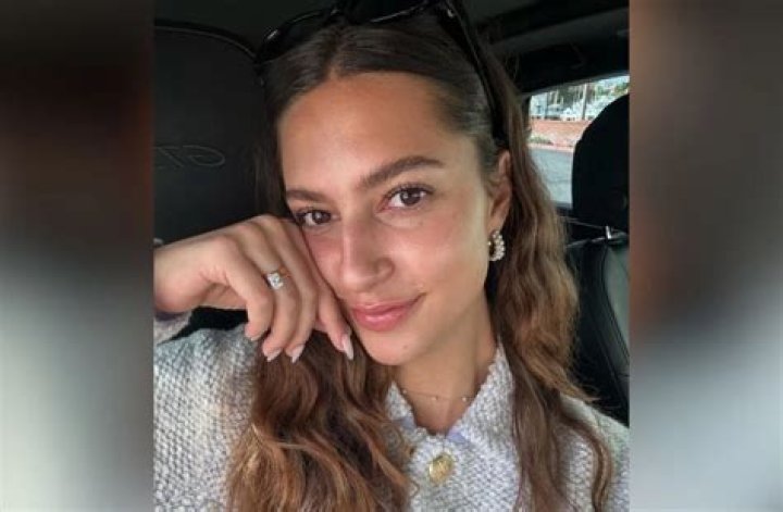 Renee Maudlena Height, Weight, Net Worth, Age, Birthday, Wikipedia, Who, Nationality, Biography