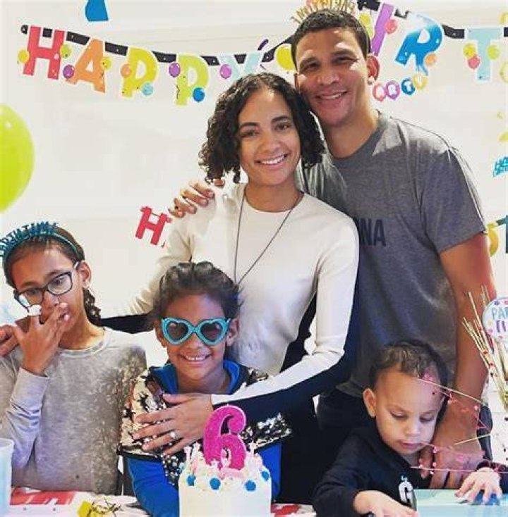 
Robert Reffkin is Married to Wife: Benis Reffkin. Kids. 