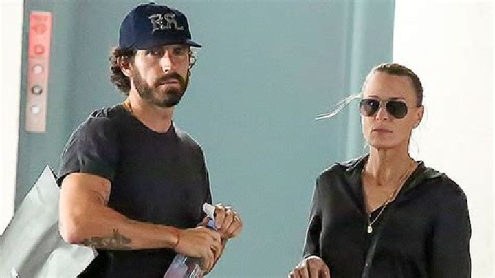 
Robin Wright Filed For A Divorce From Her Husband Clement Giraudet 