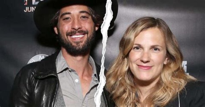 
Ryan Bingham Has Filed A Petition To Have His Ex-Wife’s Middle Name “Axster” Removed 